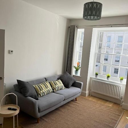 Lovely 1 Bed Flat *Free Parking* Hoe/Barbican Plymouth Kültér fotó